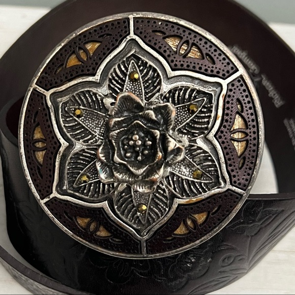 Richard Gampel Leather Floral Belt with Ibel Flower Buckle Size 32 main image 10